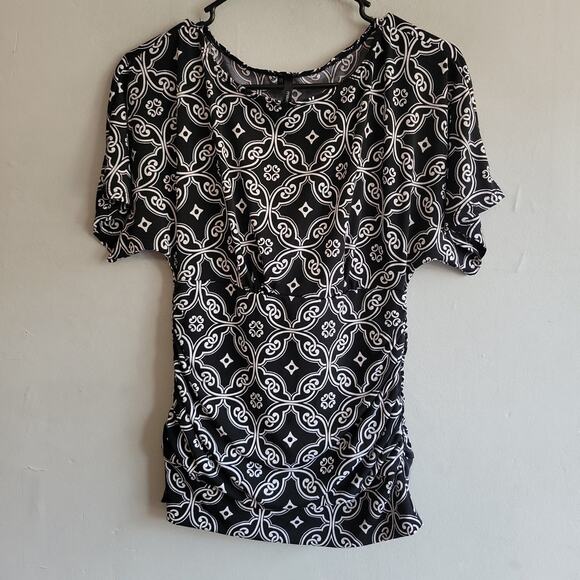 Maurices Tops - Women small Y2K Maurices blouse black white mandala pattern fitted bunched waist